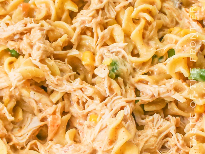 Slow Cooker Chicken and Noodle Casserole with Creamy Sauce
