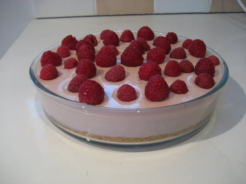 No-Bake Lemon Jelly Yogurt Chilled Tart