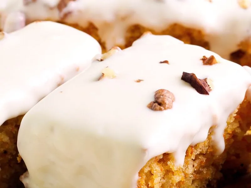 Slow Cooker Weight Watchers Carrot Cake with Cream Cheese
