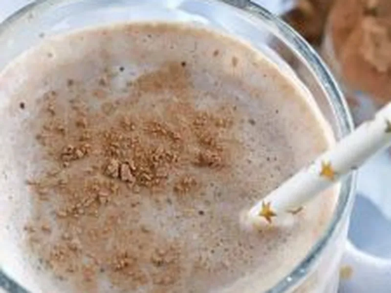 Chocolate Banana Breakfast Smoothie with Greek Yogurt