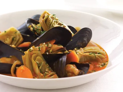 Steamed Mussels and Artichokes with Hazelnut Gremolata