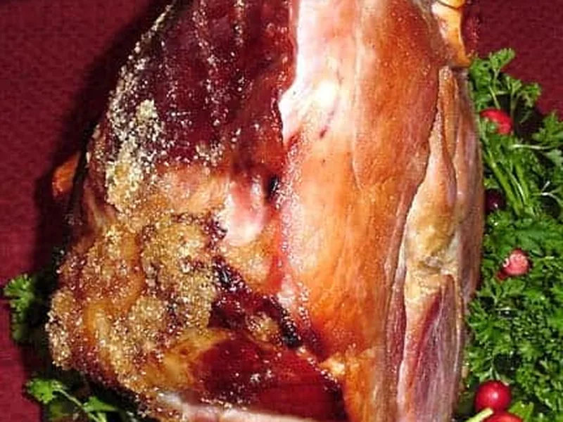 Honey Glazed Ham with Allspice and Unrefined Sugar