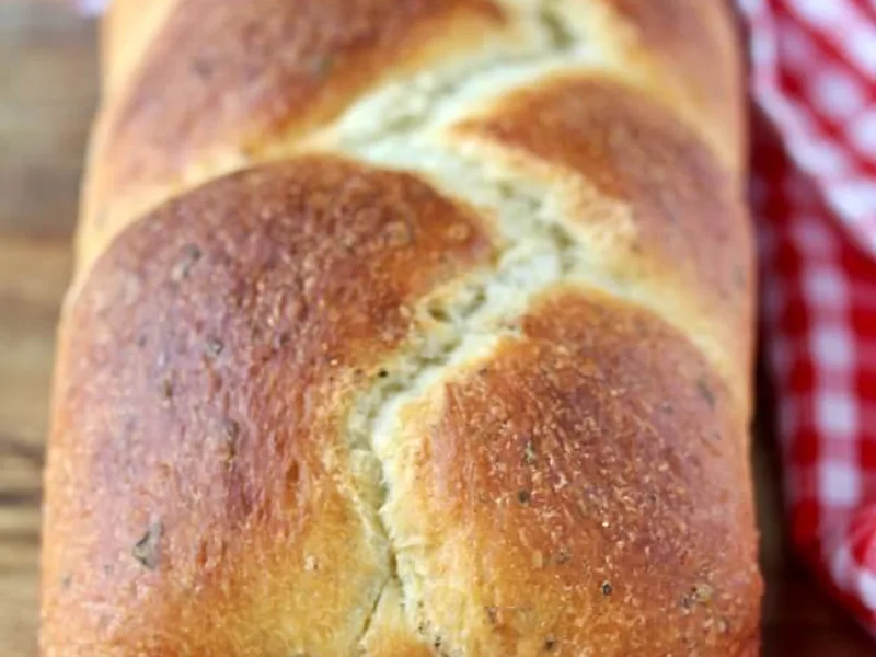 Italian Braided Cheese Bread with Oregano and Black Pepper