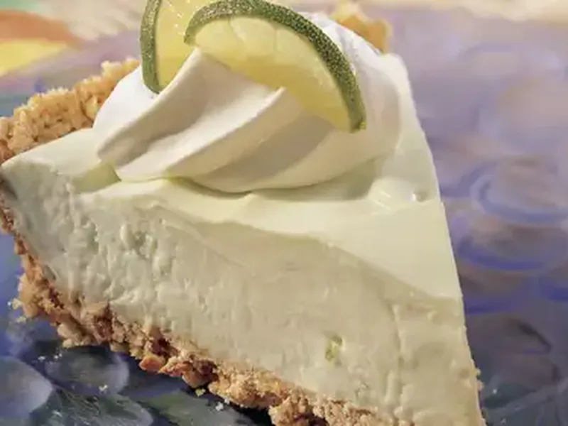 Fluffy Key Lime Pie with Graham Cracker Crust