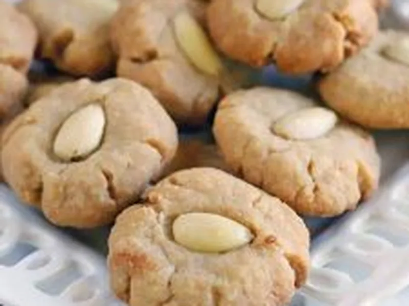 Brown Butter Almond Cookies with Nutty Depth