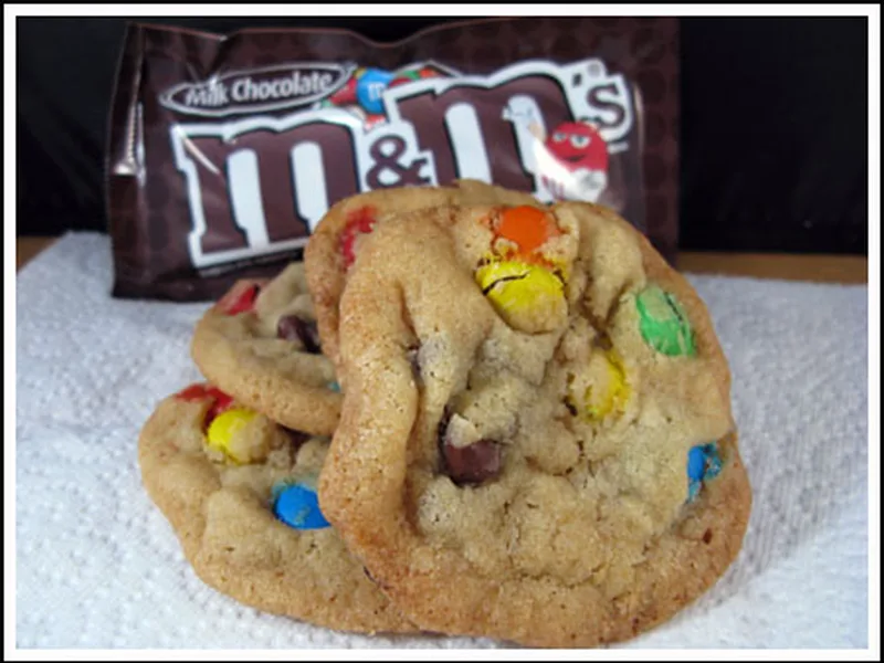 Chewy M&M Chocolate Chip Cookies with Brown Butter