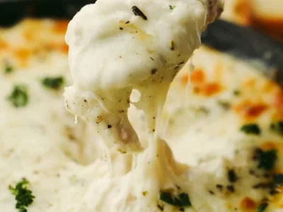 Creamy Chicken Alfredo Dip with Mozzarella and Parmesan