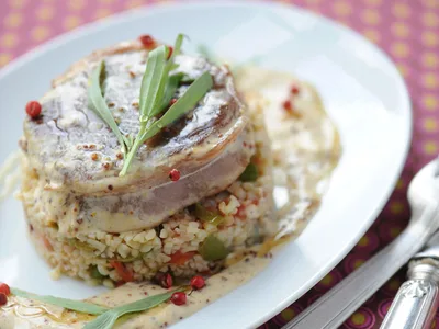 Pan-Seared Tournedos with Dijon Mustard Cream Sauce