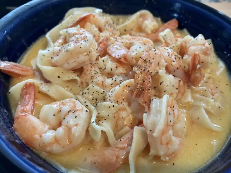 Pressure Cooker Creamy Shrimp Scampi with Garlic and Cheese