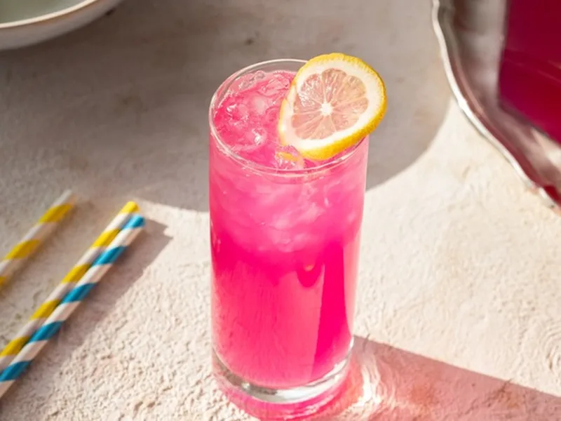Natural Pink Lemonade with Beetroot Juice