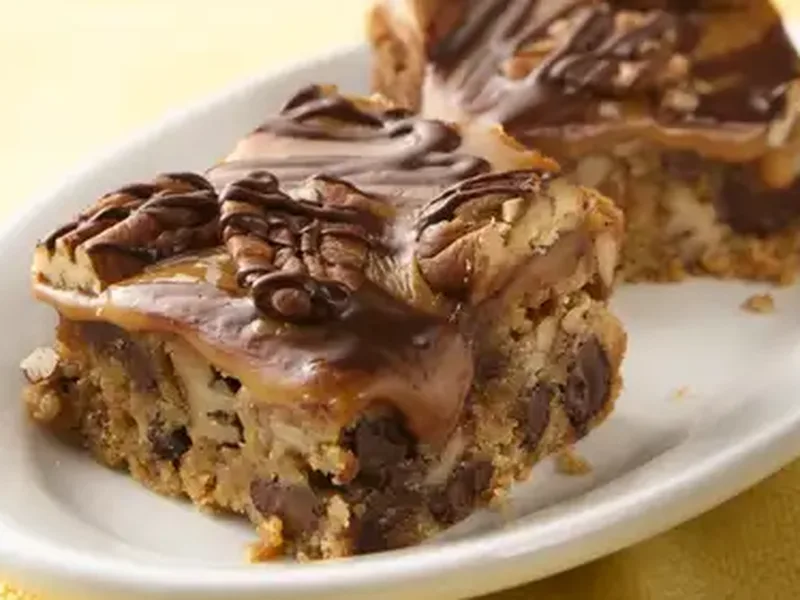 Ultimate Turtle Cookie Bars with Pecans and Caramel