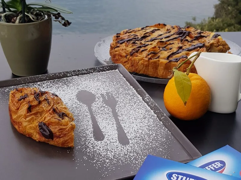 Ruffled Yogurt Pie with Phyllo Roses