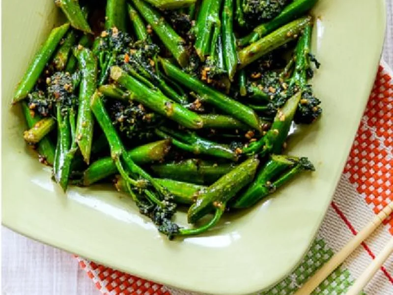 Garlic Ginger Stir-Fried Broccolini with Oyster Sauce