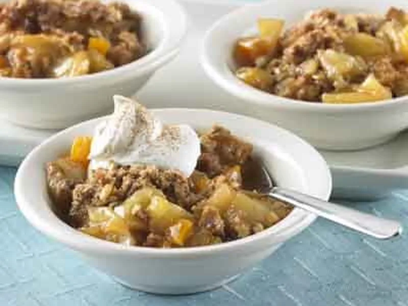 Whole Wheat Apple Crisp with Cinnamon Oat Topping