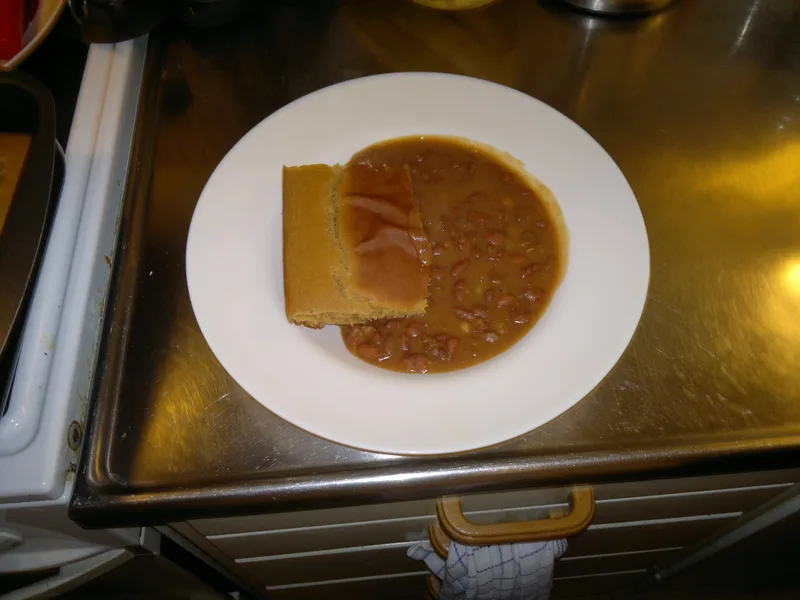 Swedish Baked Brown Beans with Cinnamon Syrup