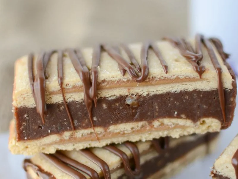No-Bake Peanut Butter Pop-Tart Chocolate Crumb Bars