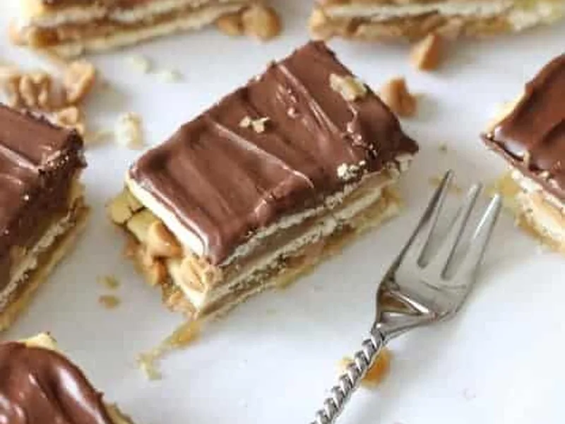Chocolate Peanut Butter Caramel Club Cracker Bars
