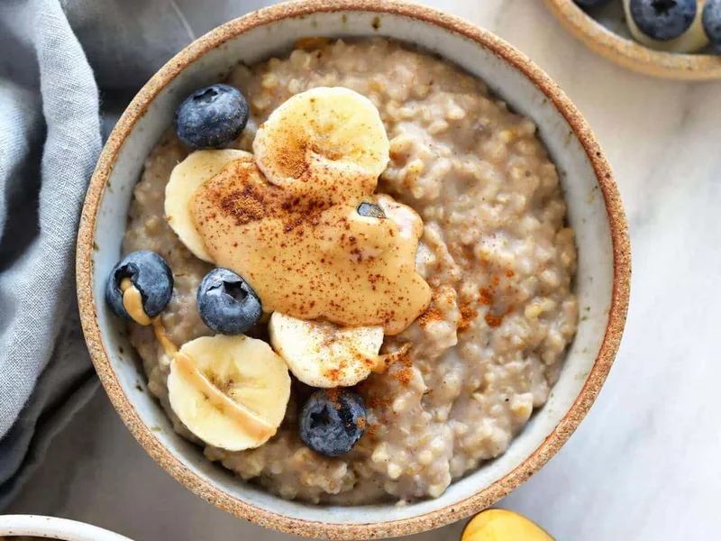 Slow Cooker Steel Cut Oats with Banana and Warm Spices