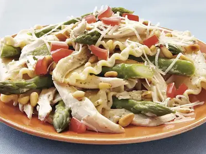 Creamy Chicken Asparagus Pasta with Alfredo Pesto Sauce