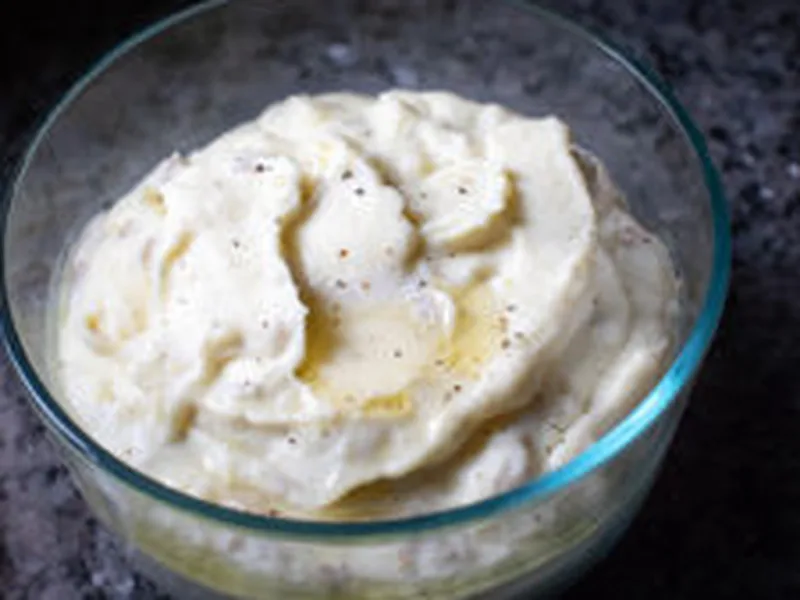 Creamy Yukon Gold Mashed Potatoes with Cream Cheese