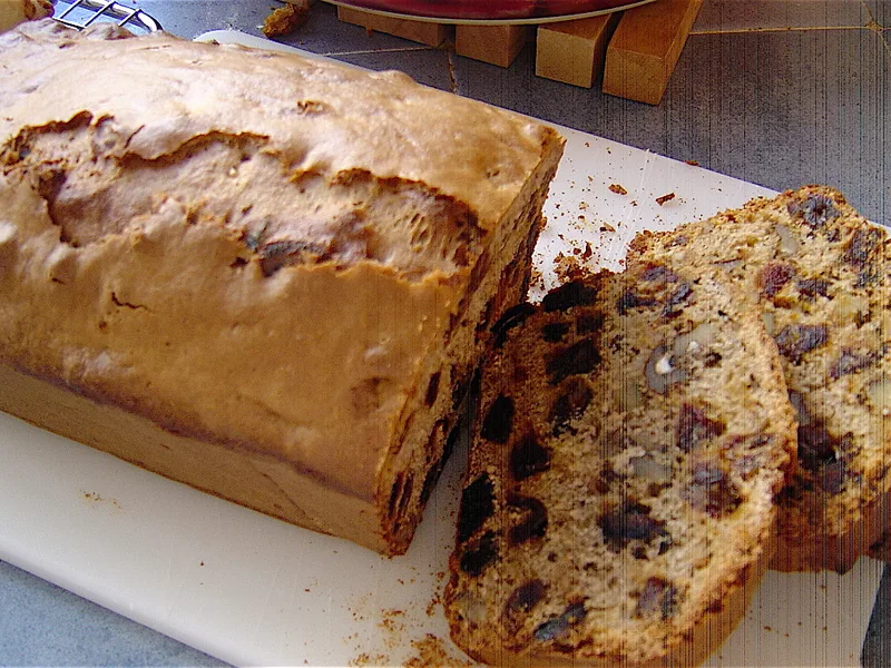 Date and Walnut Loaf with Brown Sugar