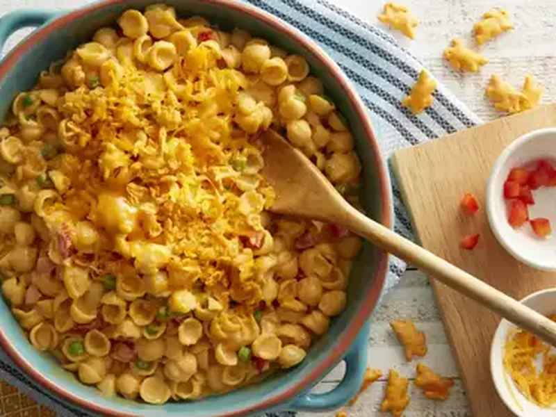 Creamy Annie's Mac and Cheese with Bell Peppers and Peas