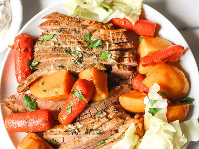 Slow Cooker Corned Beef and Cabbage with Beer