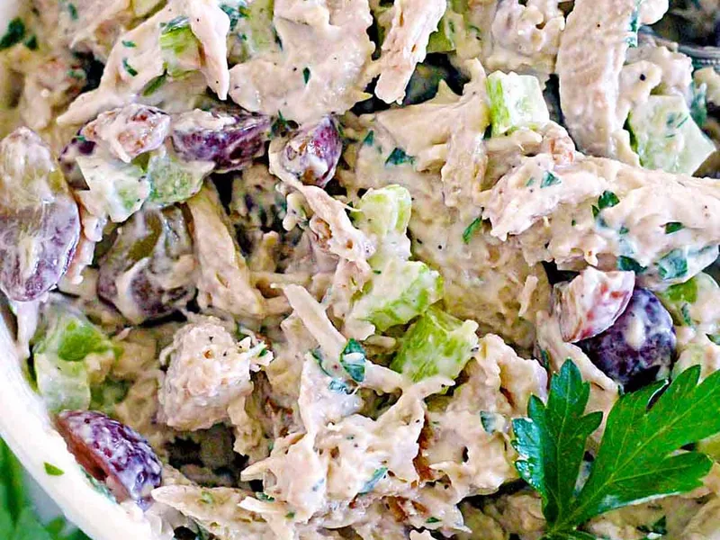 Creamy Chicken Salad with Grapes and Walnuts