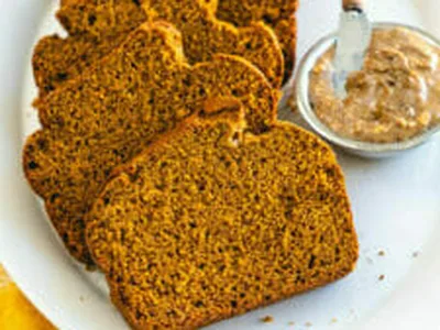 One-Bowl Pumpkin Oat Bread with Maple Spice