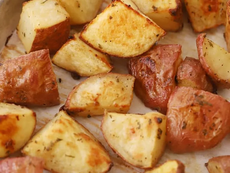 Crispy Ranch Roasted Potatoes with Golden Brown Edges