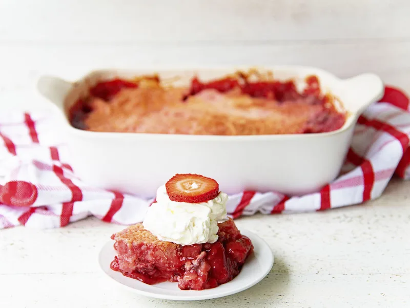 Easy Strawberry Shortcake Dump Cake with Fresh Berries