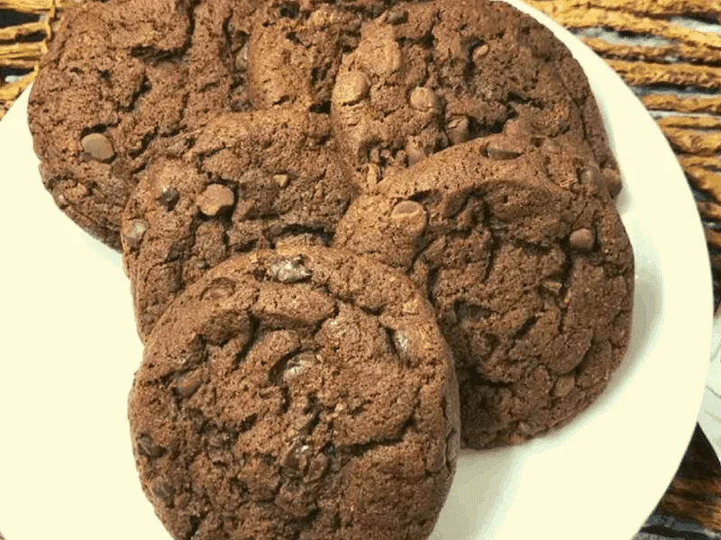 Air Fryer Chocolate Brownie Cookies