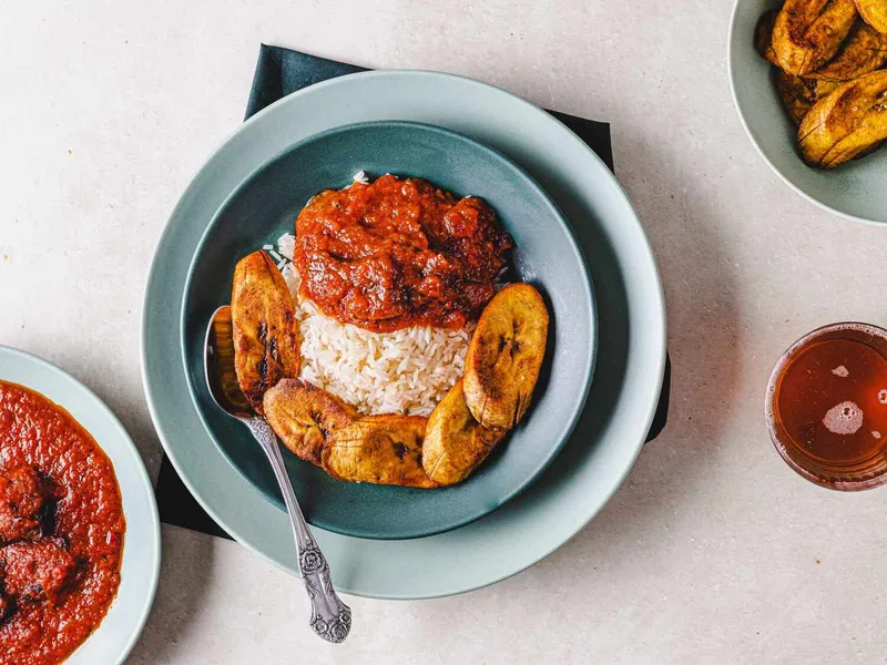 Nigerian Chicken and Bell Pepper Stew with Tomato Base