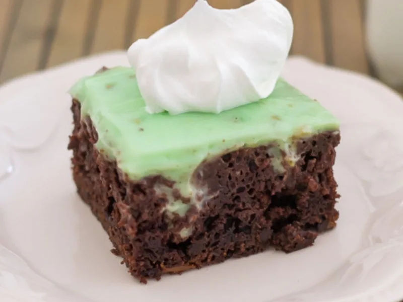 Slow Cooker Chocolate Pistachio Poke Cake with Pudding