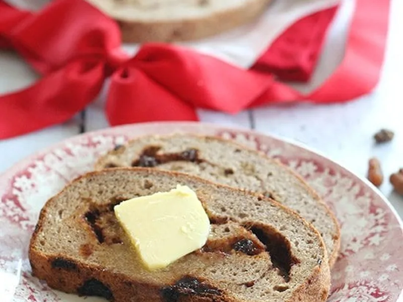 Keto Cinnamon Raisin Swirl Bread with Psyllium Husk