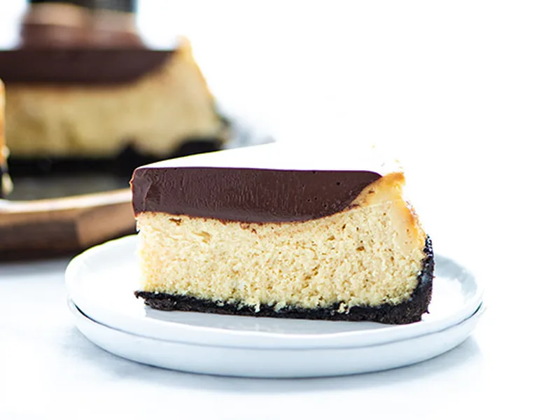 Baileys Irish Cream Cheesecake with Chocolate Ganache