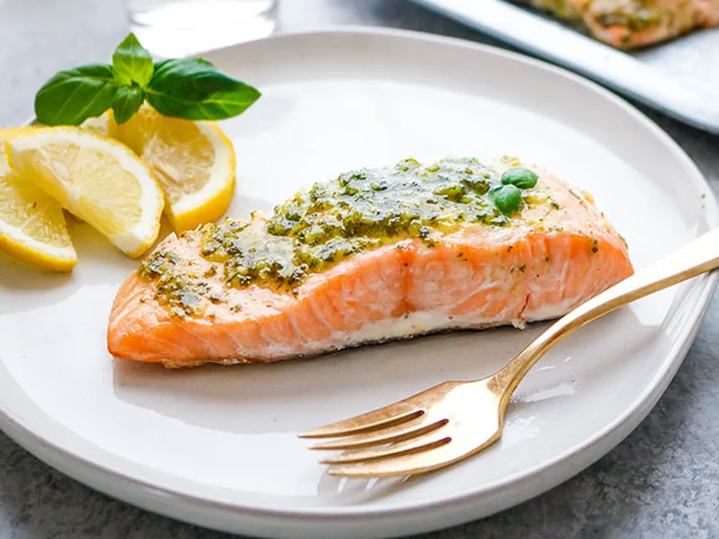 30-Minute Honey Garlic Herb Baked Salmon with Fresh Basil