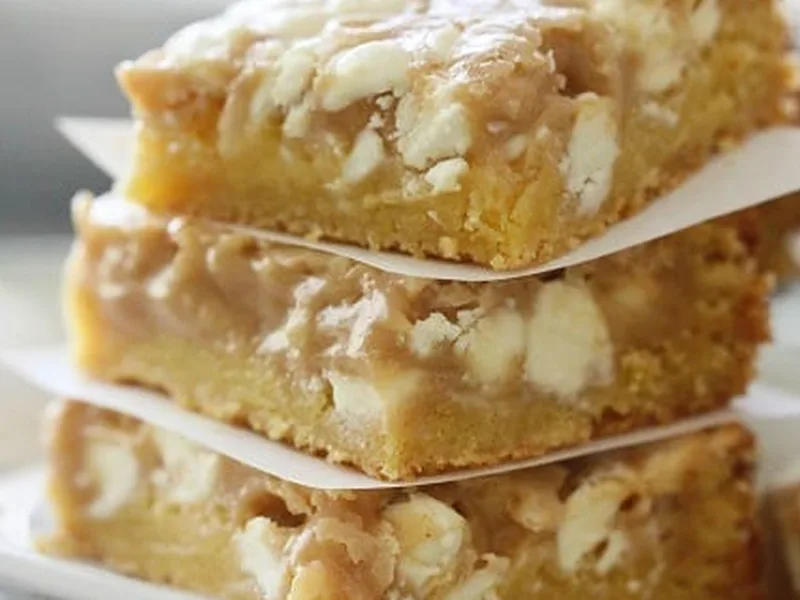 Gooey White Chocolate Fluffernutter Cake Bars