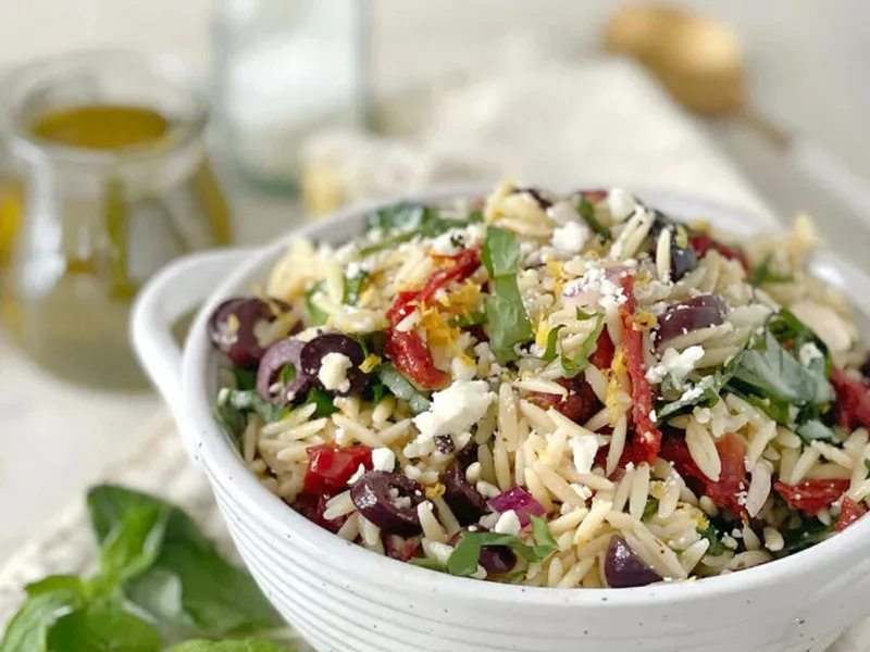 Mediterranean Orzo Pasta Salad with Feta and Sun-Dried Tomatoes