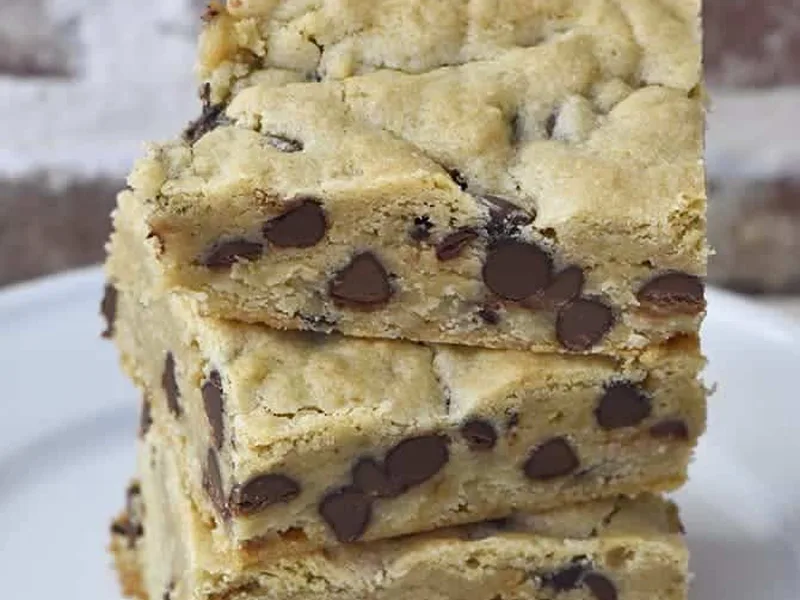 Chocolate Chip Blondies with Brown Sugar and Pecans