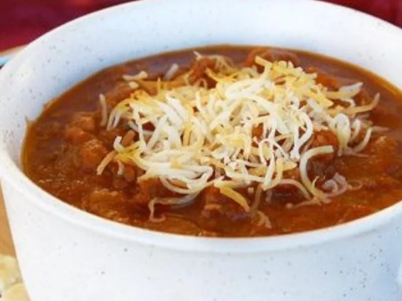 Chad's Rock 'em Sock 'em Beef and Bean Chili with Cinnamon