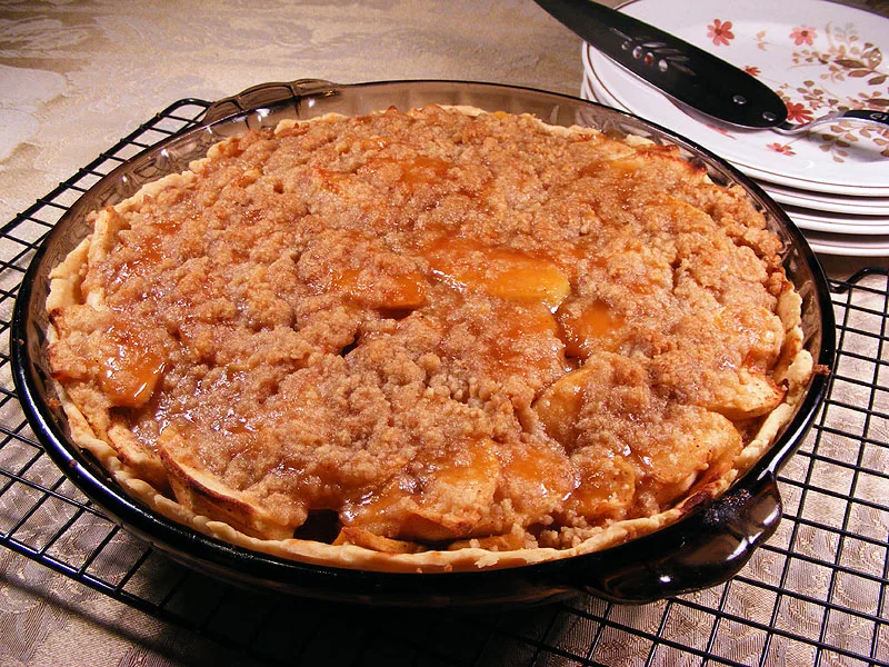 Caramel-Apple Crumb Pie with Spiced Filling
