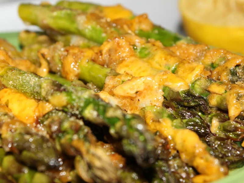 Lemon Roasted Asparagus Gratin with Cheese Crust