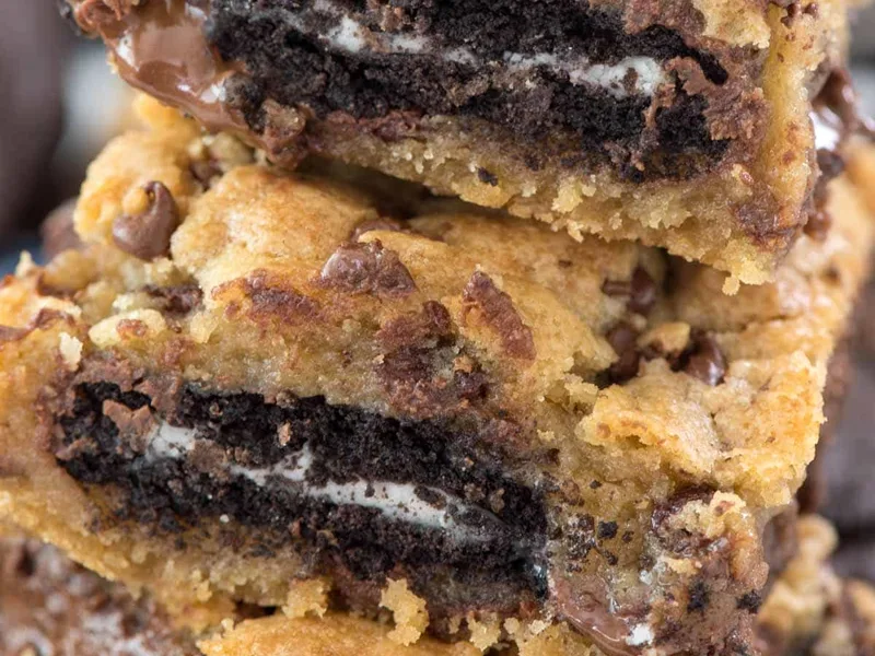 Oreo Stuffed Chocolate Chip Cookie Gooey Bars