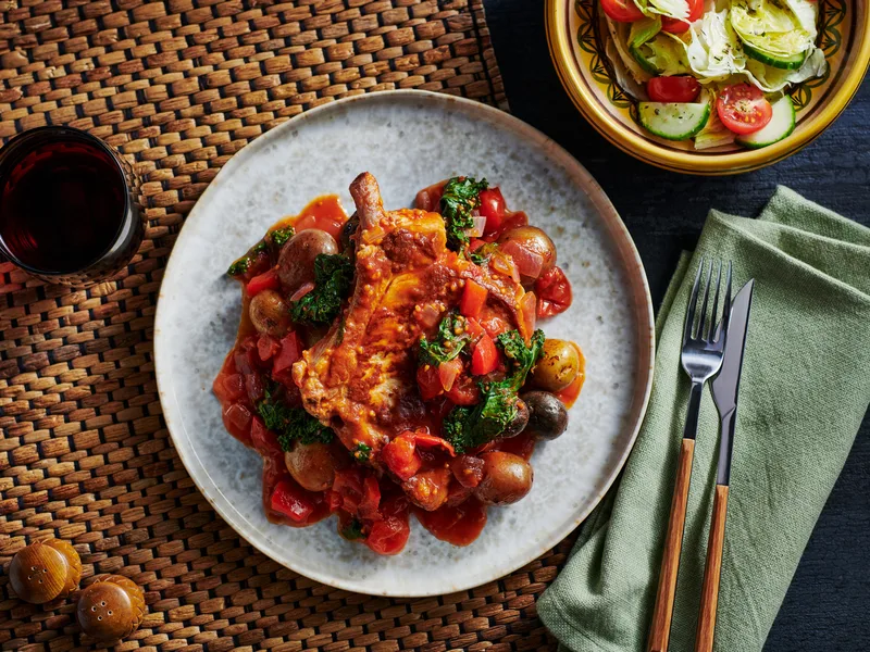 One-Pan Pork Chops and Potatoes in Tomato Pepper Sauce