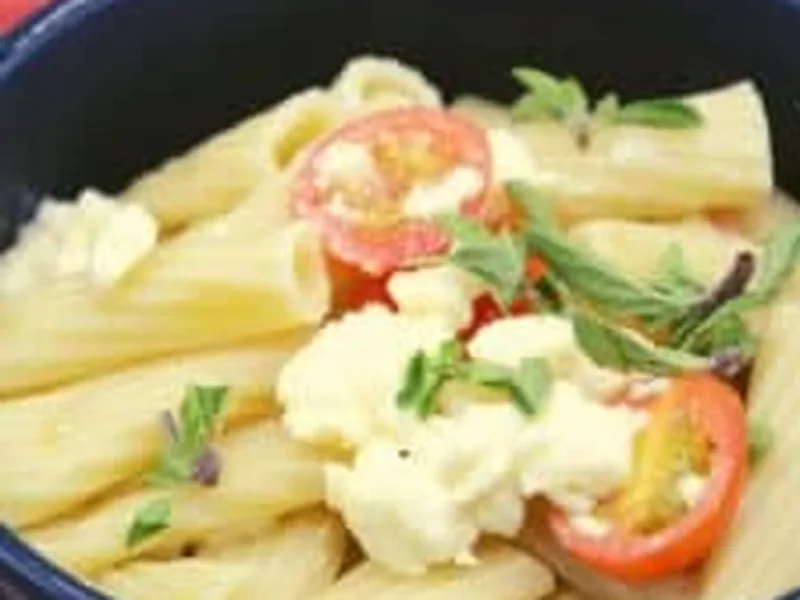 Instant Pot Pasta with Feta, Tomatoes, Oregano