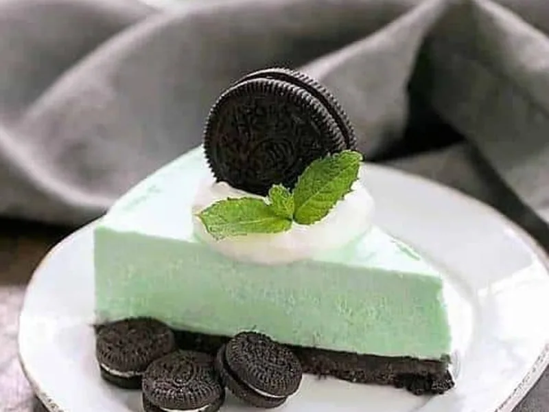 Frozen Grasshopper Pie with Oreo Cookie Crust