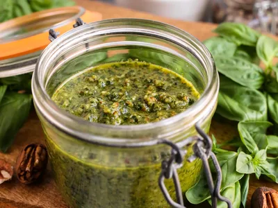 Homemade Basil Pesto with Pecans and MSG