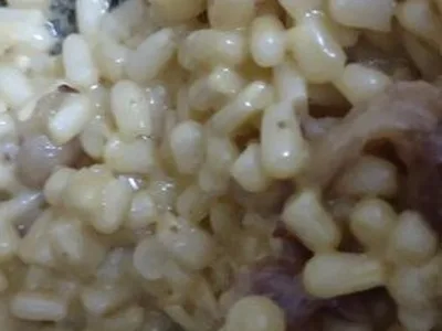 Cheesy Bacon Corn Skillet with Melted Cheddar