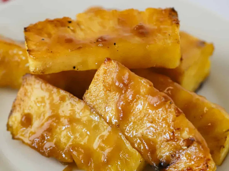 Grilled Brown Sugar Cinnamon Pineapple Spears